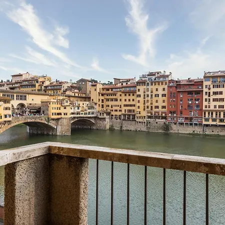 Stunning Ponte Vecchio By Mmega Apartment
