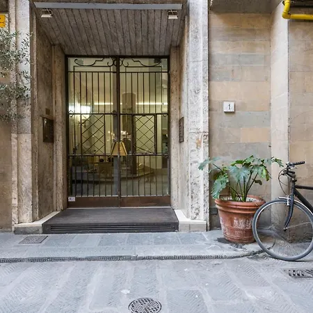 Stunning Ponte Vecchio By Mmega Apartment